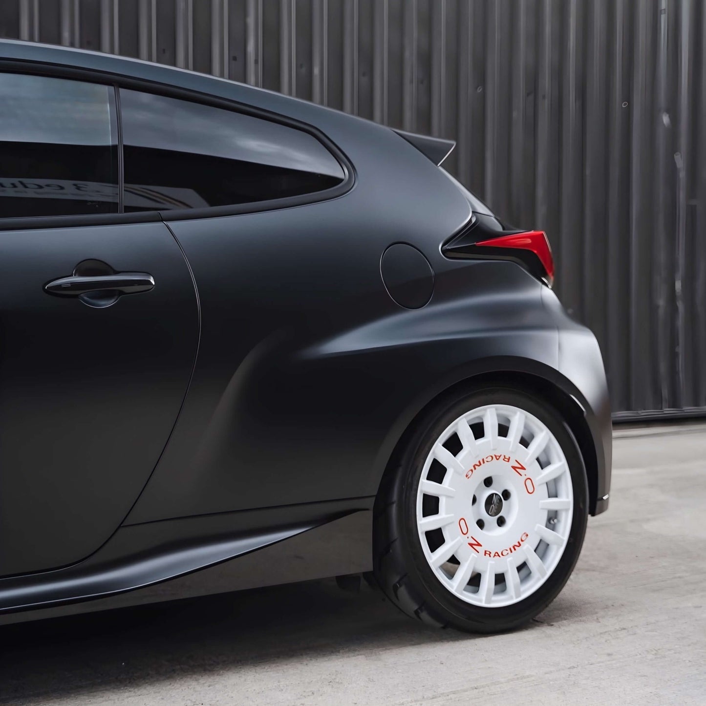 Side Skirts in Pre-preg Carbon Fiber for  Toyota GR Yaris by RSI c6