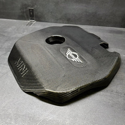 Engine Cover in Prepreg Carbon Fiber for  MINI JCW F54 / F55 / F56 / F57 / F60 by RSI c6