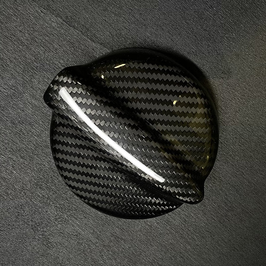 Fuel Cap in Carbon Fiber for MINI R50 / R52 / R53 by RSI c6