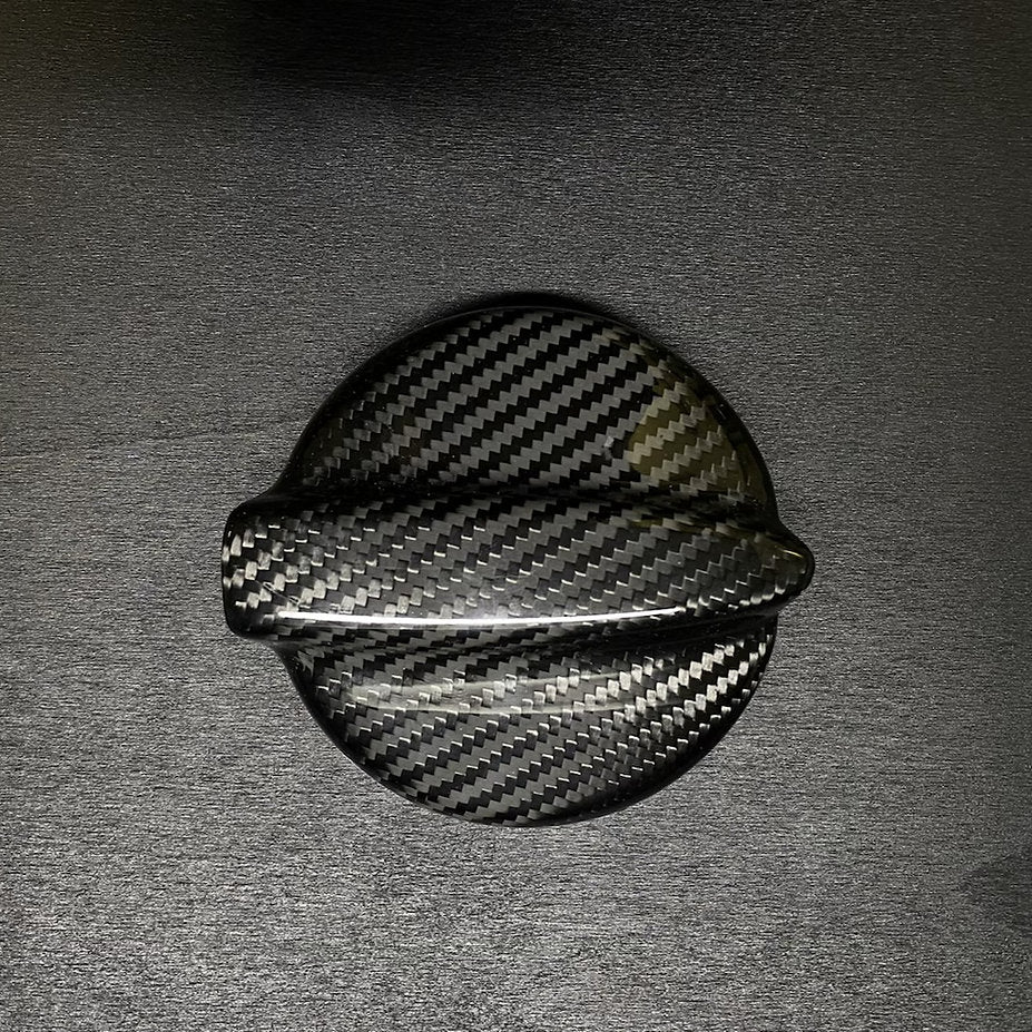 Fuel Cap in Carbon Fiber for MINI R50 / R52 / R53 by RSI c6