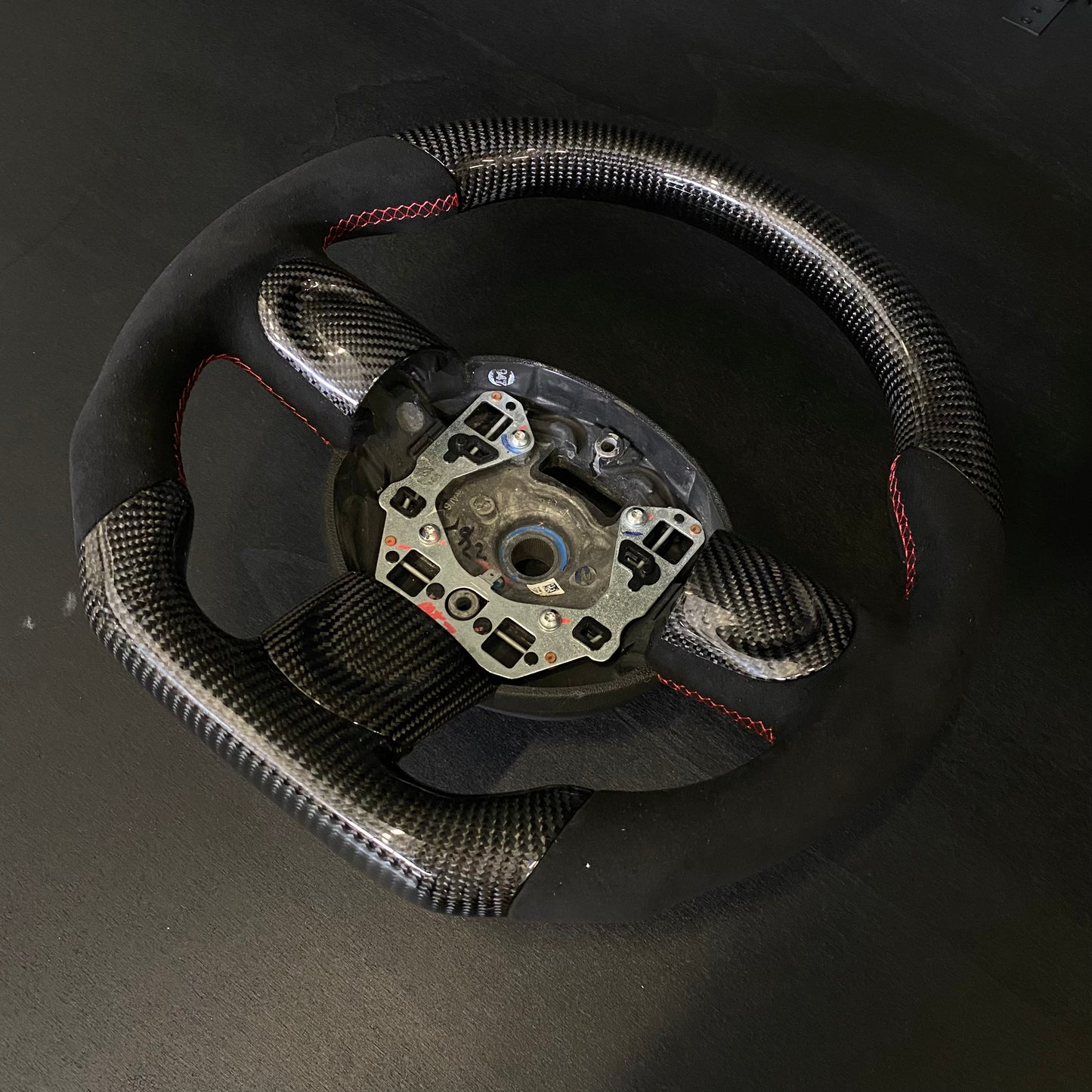 Steering Wheel Custom in Carbon Fiber or Forged - MINI R55 / R56 / R57 / R58 / R59 / R60 / R61 - RSI c6